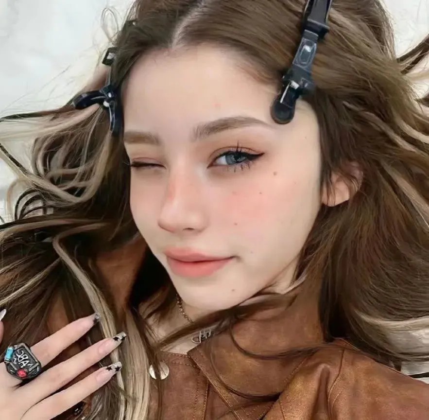 夜晚布鲁士